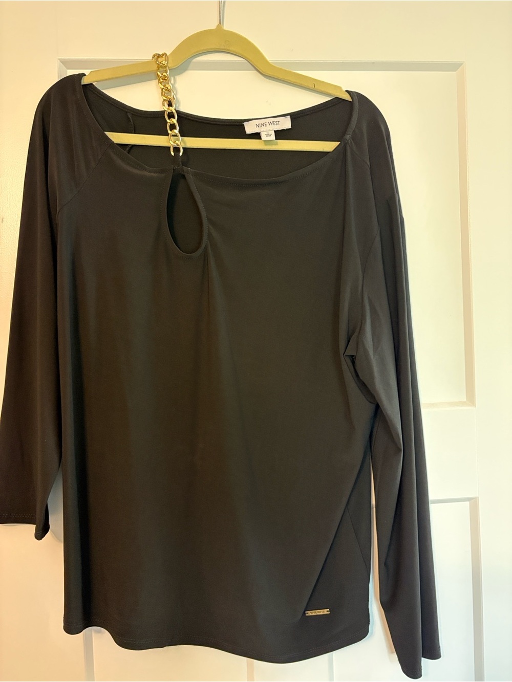 Nine West Black Keyhole Long-Sleeve Top